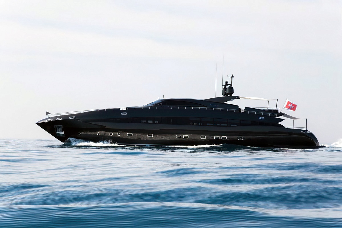 Аренда моторной яхты Baglietto ROCK 13 в Дубае - speed mega yacht